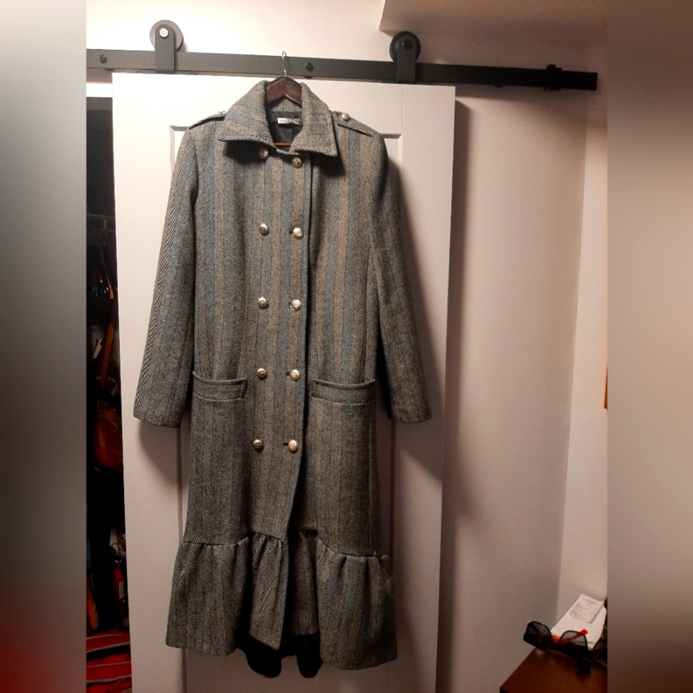 Autumn coat. Very good condition, like new.